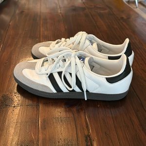 Worn Once Adidas Sambas Men’s Size 6.5 / Women’s 7.5 US